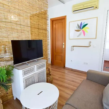 Letmalaga Economy Ciudad Jardin Apartment *